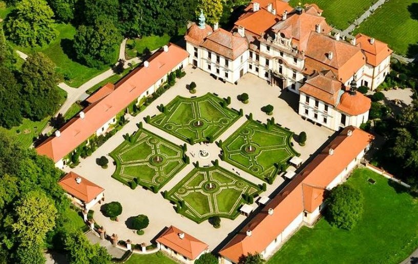 Apartments Chateau Jemniště, Postupice, Czechia, Czech Republic (Czechia)